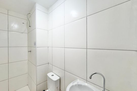 Banheiro de apartamento para alugar com 2 quartos, 34m² em Vila Pirituba, São Paulo