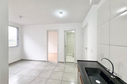Cozinha e Área de Serviço de apartamento para alugar com 2 quartos, 34m² em Vila Pirituba, São Paulo