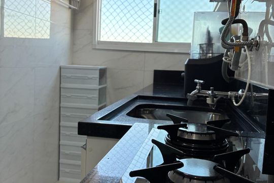 Cozinha de apartamento à venda com 2 quartos, 55m² em Centro, Barueri