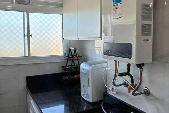 Cozinha de apartamento à venda com 2 quartos, 55m² em Centro, Barueri