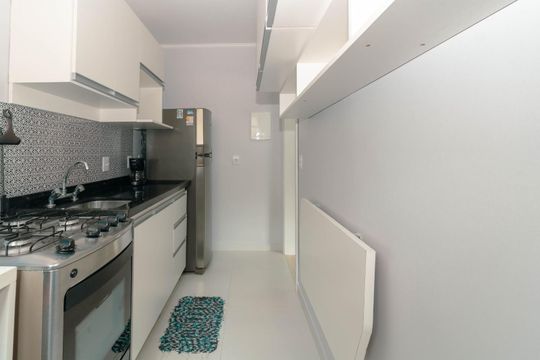 Cozinha de apartamento para alugar com 1 quarto, 48m² em Centro Histórico, Porto Alegre