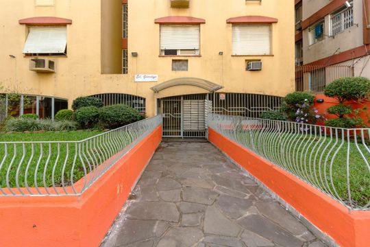 Fachada de apartamento para alugar com 1 quarto, 48m² em Centro Histórico, Porto Alegre