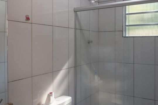 Banheiro de casa para alugar com 1 quarto, 40m² em Gopouva, Guarulhos