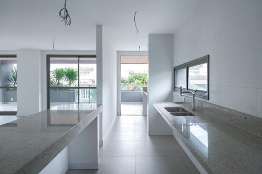 Cozinha de apartamento à venda com 3 quartos, 208m² em Botafogo, Rio de Janeiro