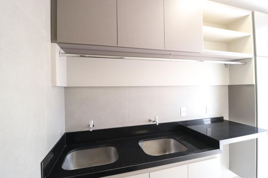Área de Serviço de casa de condomínio para alugar com 4 quartos, 300m² em Cidade Jardim, Uberlândia