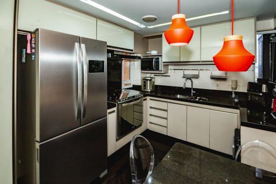 Cozinha de apartamento à venda com 4 quartos, 188m² em Liberdade, Belo Horizonte