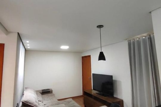 Sala de apartamento à venda com 2 quartos, 45m² em Santa Maria, Contagem