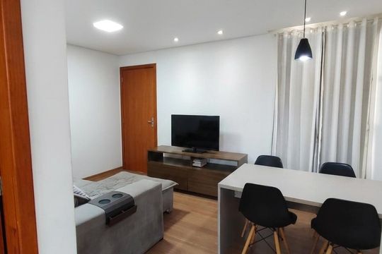 Sala de apartamento à venda com 2 quartos, 45m² em Santa Maria, Contagem
