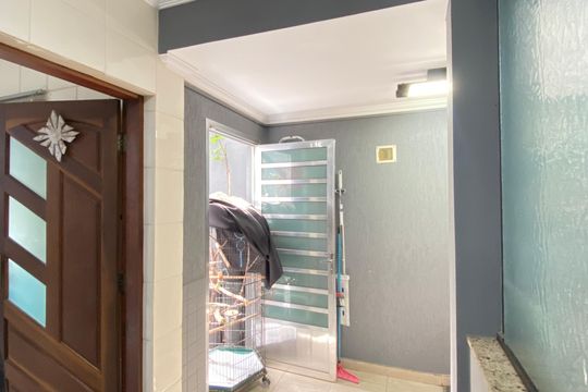 Área de Serviço de casa à venda com 4 quartos, 222m² em Cipava, Osasco