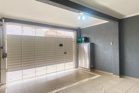 Área externa - Garagem de casa à venda com 4 quartos, 222m² em Cipava, Osasco