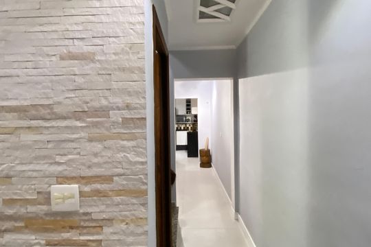 Sala de casa à venda com 4 quartos, 222m² em Cipava, Osasco