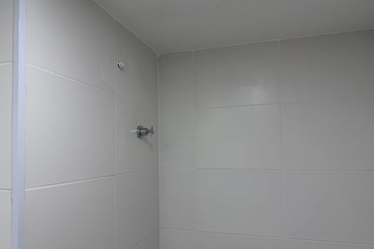 Banheiro de apartamento para alugar com 2 quartos, 44m² em Jabaquara, Santos