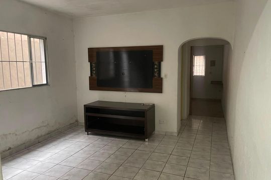 Sala de casa para alugar com 1 quarto, 80m² em Jardim Adriana, Guarulhos