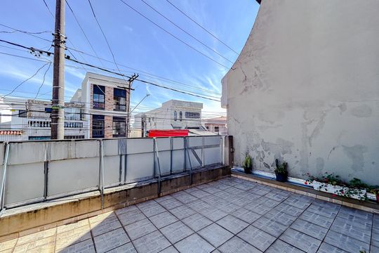 Área externa de casa para alugar com 5 quartos, 300m² em Vila Carrão, São Paulo