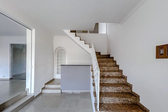 Casa para alugar com 5 quartos, 300m² em Vila Carrão, São Paulo
