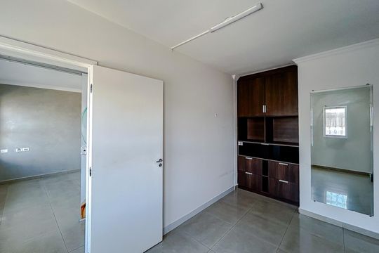 Quarto 1 de casa para alugar com 5 quartos, 300m² em Vila Carrão, São Paulo