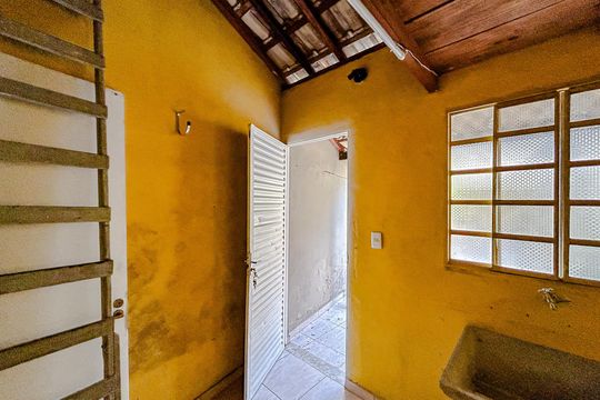 Quarto de Serviço de casa para alugar com 5 quartos, 300m² em Vila Carrão, São Paulo