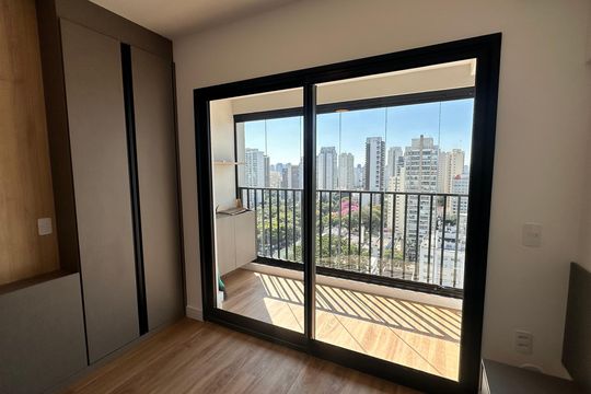 Apartamento para alugar com 1 quarto, 25m² em Santo Amaro, São Paulo