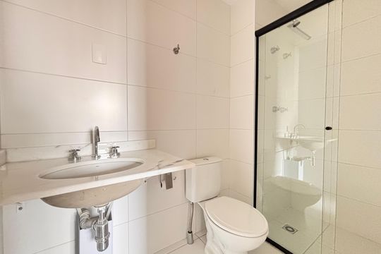 Banheiro da Suíte de apartamento para alugar com 1 quarto, 37m² em Indianópolis, São Paulo
