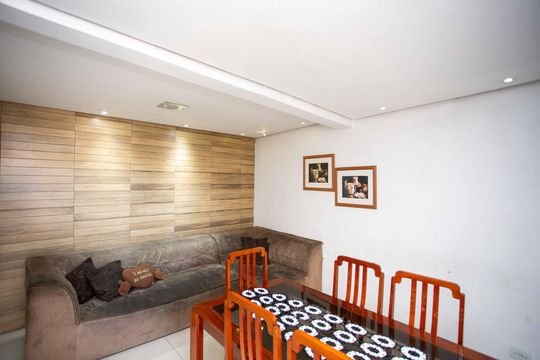 Sala de casa para alugar com 2 quartos, 70m² em Inamar, Diadema