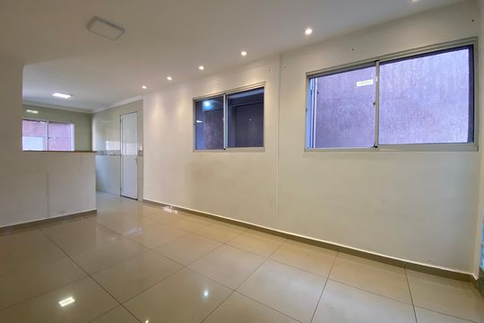 Casa para alugar com 2 quartos, 110m² em Ferreira, São Paulo