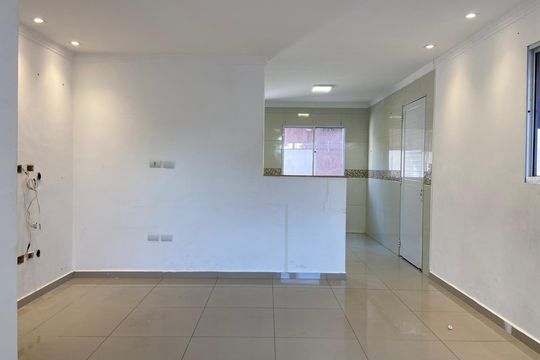 Casa para alugar com 2 quartos, 110m² em Ferreira, São Paulo