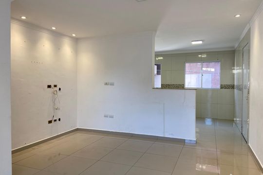 Casa para alugar com 2 quartos, 110m² em Ferreira, São Paulo