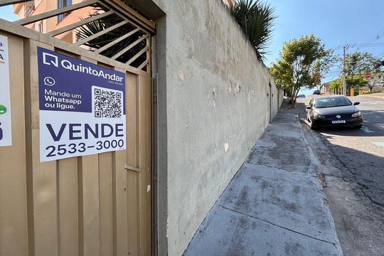 Plaquinha Instalada de apartamento à venda com 1 quarto, 62m² em Copacabana, Belo Horizonte