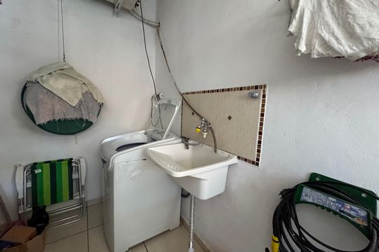 Área de Serviço de casa para alugar com 2 quartos, 100m² em Chácara Adriana Aparecida, Carapicuíba