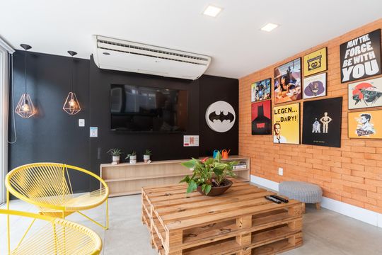 Área externa de apartamento à venda com 1 quarto, 30m² em Floresta, Porto Alegre