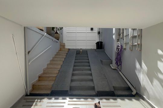 Garagem de casa à venda com 6 quartos, 195m² em Pompeia, São Paulo