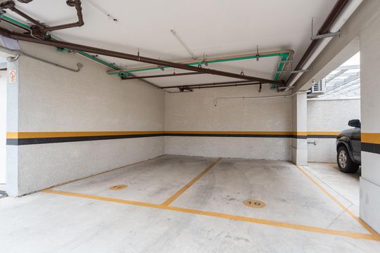 Garagem de apartamento à venda com 1 quarto, 32m² em Floresta, Porto Alegre
