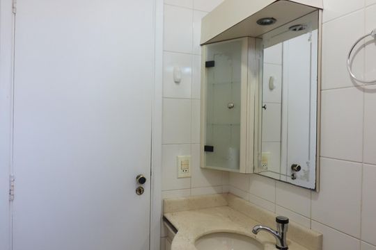 Banheiro Social de apartamento para alugar com 2 quartos, 62m² em Rudge Ramos, São Bernardo do Campo