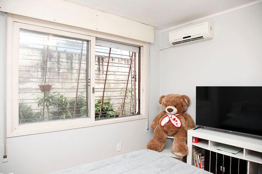 Quarto 1 de apartamento à venda com 2 quartos, 79m² em Rio Branco, Porto Alegre