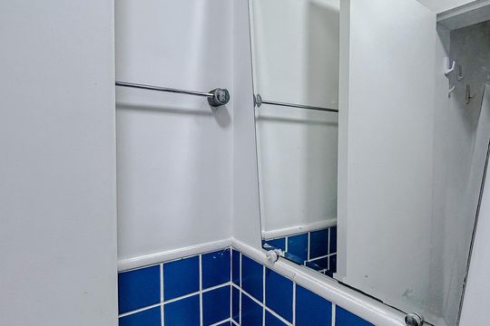 Lavabo de kitnet/studio à venda com 1 quarto, 28m² em Tatuapé, São Paulo