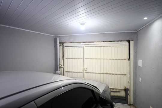 Garagem de casa à venda com 3 quartos, 112m² em Novo Osasco, Osasco
