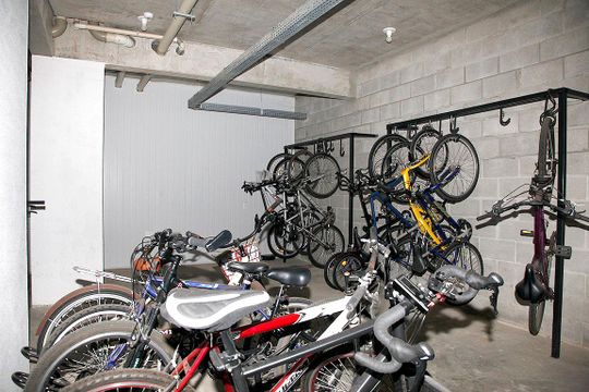 Área Comum - Bicicletário de apartamento à venda com 2 quartos, 67m² em Santana, Porto Alegre