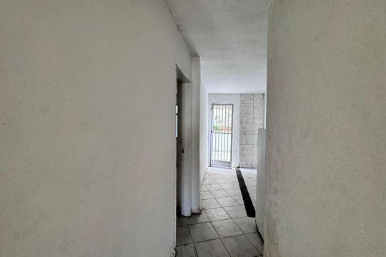 Corredor de apartamento à venda com 2 quartos, 120m² em Recreio dos Bandeirantes, Rio de Janeiro