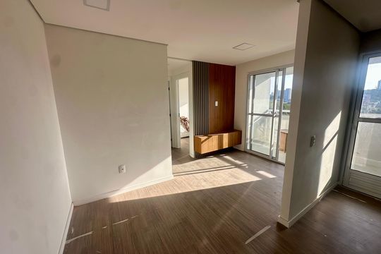 Apartamento para alugar com 2 quartos, 46m² em Várzea de Baixo, São Paulo