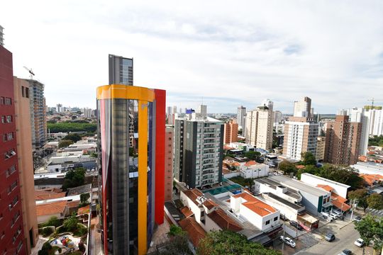 Vista do Quarto 1 de apartamento à venda com 2 quartos, 72m² em Cambuí, Campinas