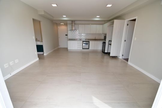 Sala de apartamento à venda com 2 quartos, 72m² em Cambuí, Campinas