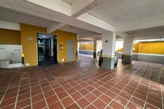 Garagem de apartamento para alugar com 2 quartos, 51m² em Biquinha, São Vicente