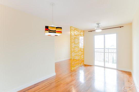 Apartamento para alugar com 2 quartos, 64m² em Gopouva, Guarulhos