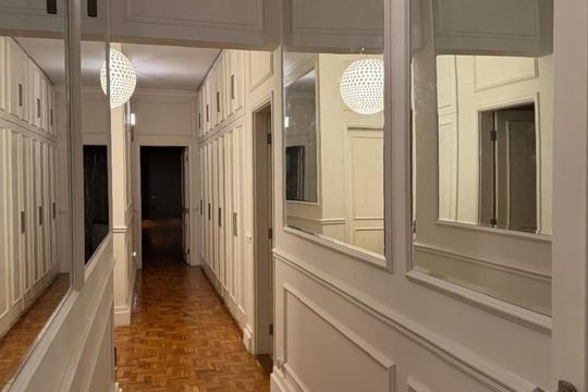 Corredor de apartamento à venda com 4 quartos, 280m² em Jardim Paulista, São Paulo