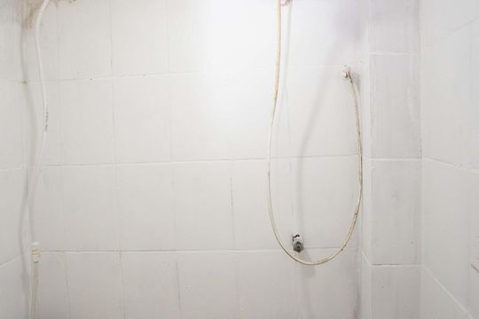 Banheiro de casa para alugar com 1 quarto, 27m² em Campanário, Diadema
