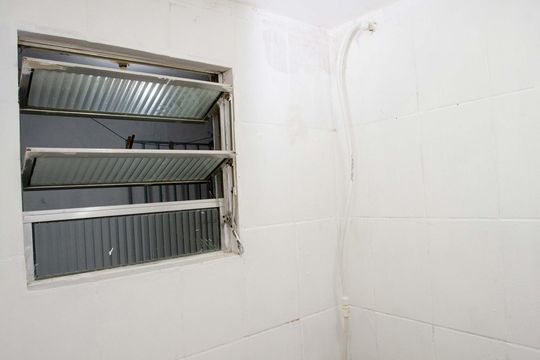 Banheiro de casa para alugar com 1 quarto, 27m² em Campanário, Diadema