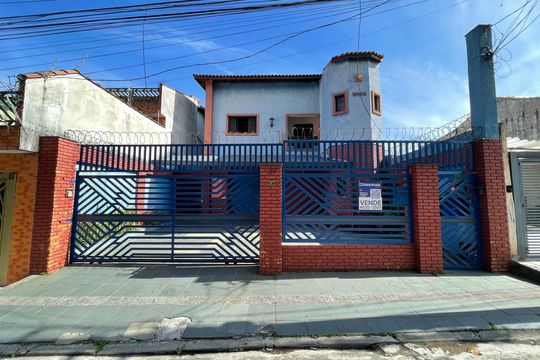 Fachada + Placa de casa à venda com 3 quartos, 487m² em Jardim Pedro José Nunes, São Paulo
