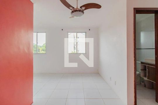 Sala de apartamento à venda com 1 quarto, 70m² em Vila Nova, Porto Alegre