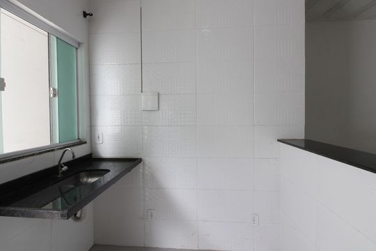 Quarto/Cozinha de kitnet/studio para alugar com 1 quarto, 26m² em Parque Burle, Cabo Frio