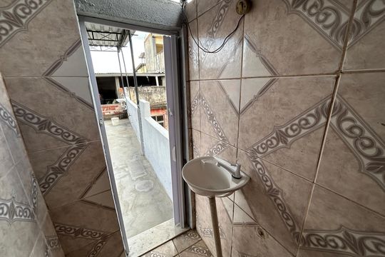Lavabo do terraço de casa para alugar com 2 quartos, 100m² em Bento Ribeiro, Rio de Janeiro